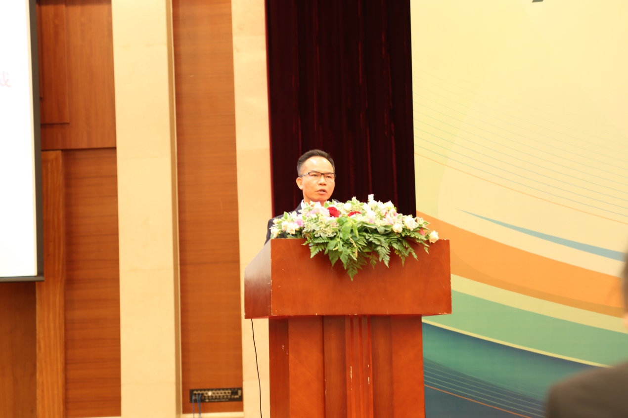 中國聯塑集團控股有限公司副總裁賴志強