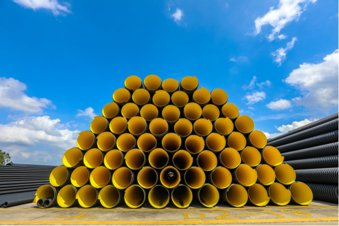 基建投資熱潮來了，中國聯塑迎利好